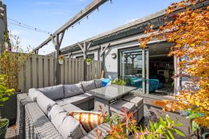 Photo 31- click for photo gallery